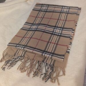 Like New Plaid Scarf